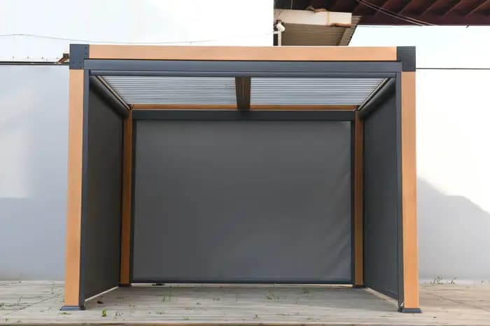 Pergola imperméable pour jardin de loisirs