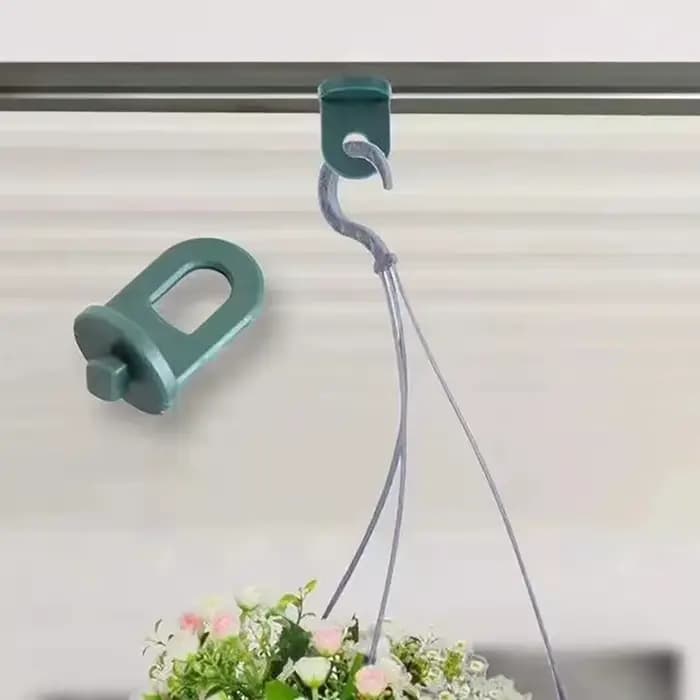 Crochets en plastique vert et noir pour serre