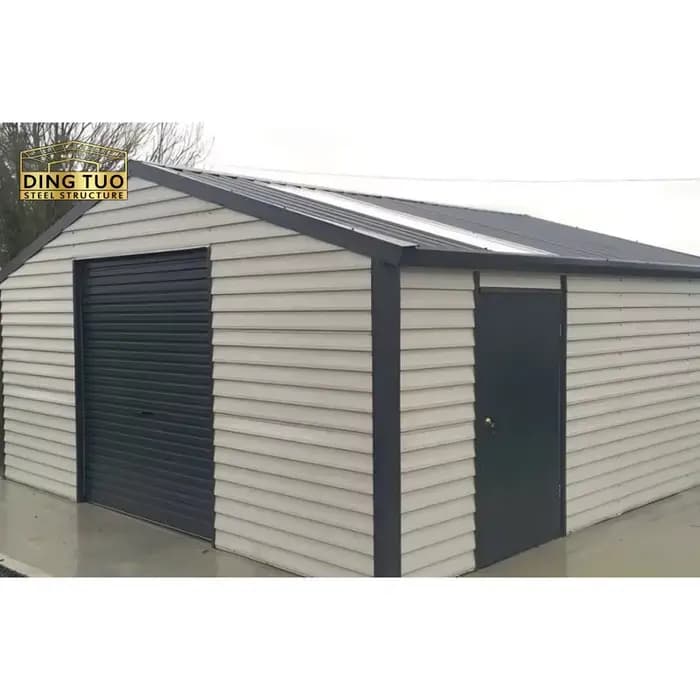 Garage préfabriqué isolé à faible coût