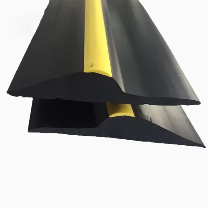 Joint de fond de porte électrique en caoutchouc PVC