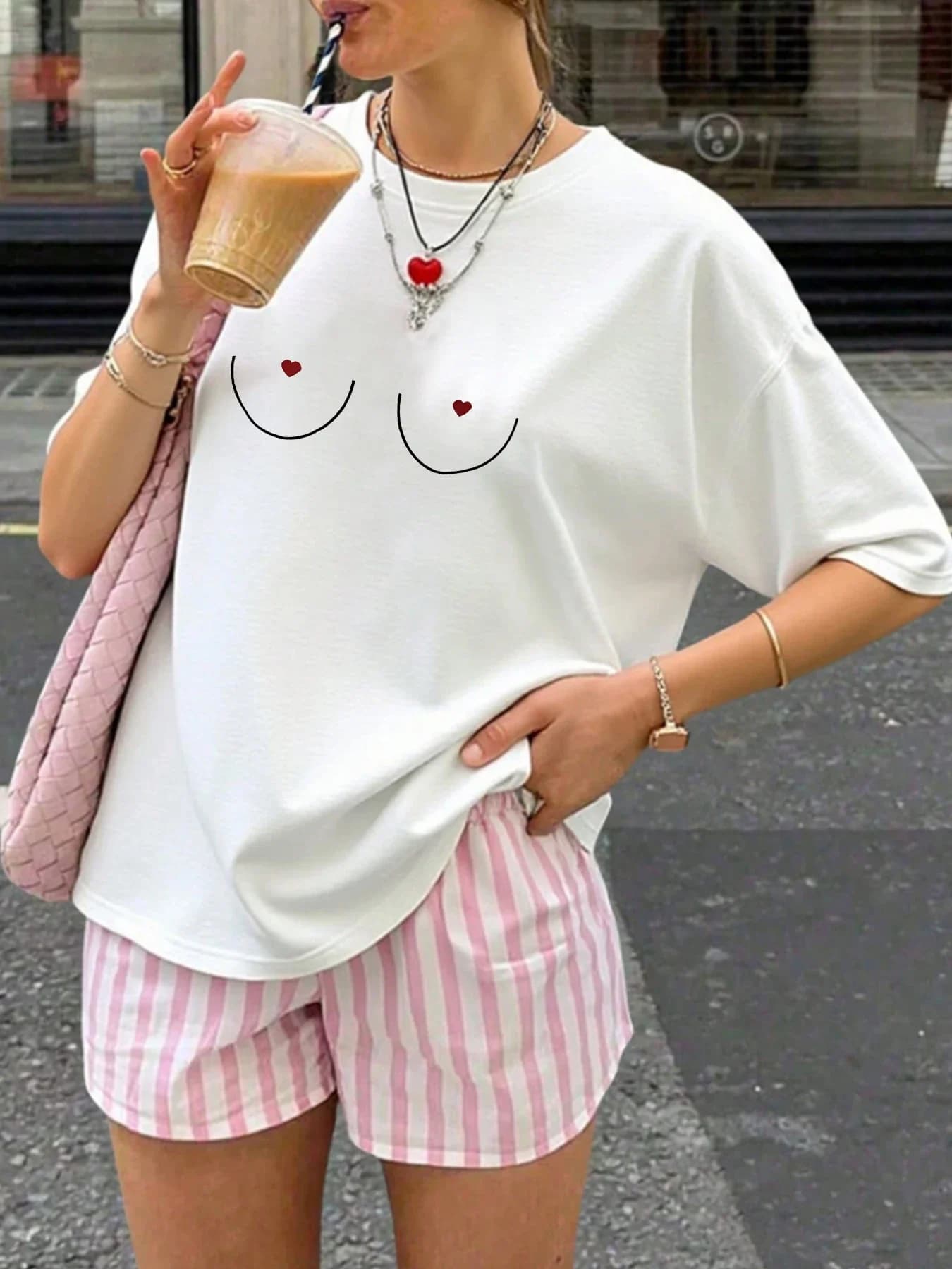T-shirt à manches courtes et col rond pour femme, poitrine en forme de cœur, grande taille, avec dem