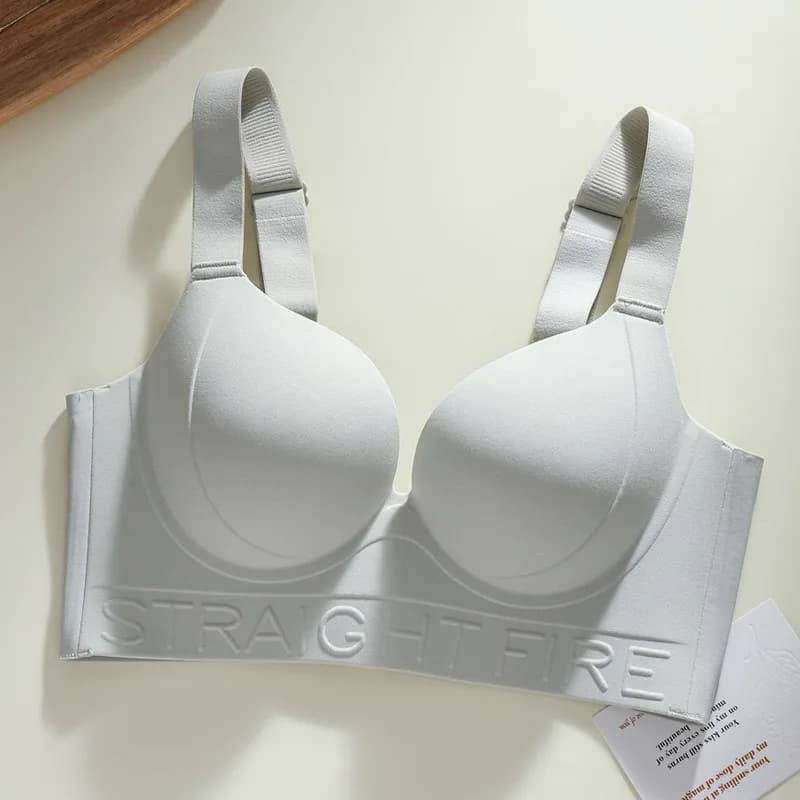 Les seins des femmes sont des gros seins qui montrent petits et empêchent l'affaissement, Type de ré