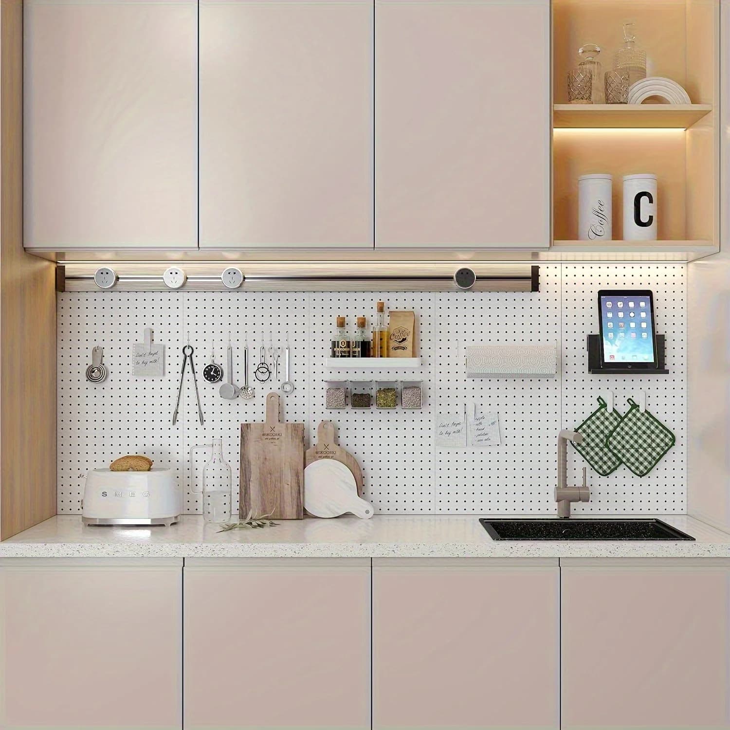 Panneaux perforés muraux en métal noir, 2 pièces, 25cm x 25cm, espacement des trous de 1 pouce, parfaits pour le garage, la cuisine, la salle de bain et le rangement