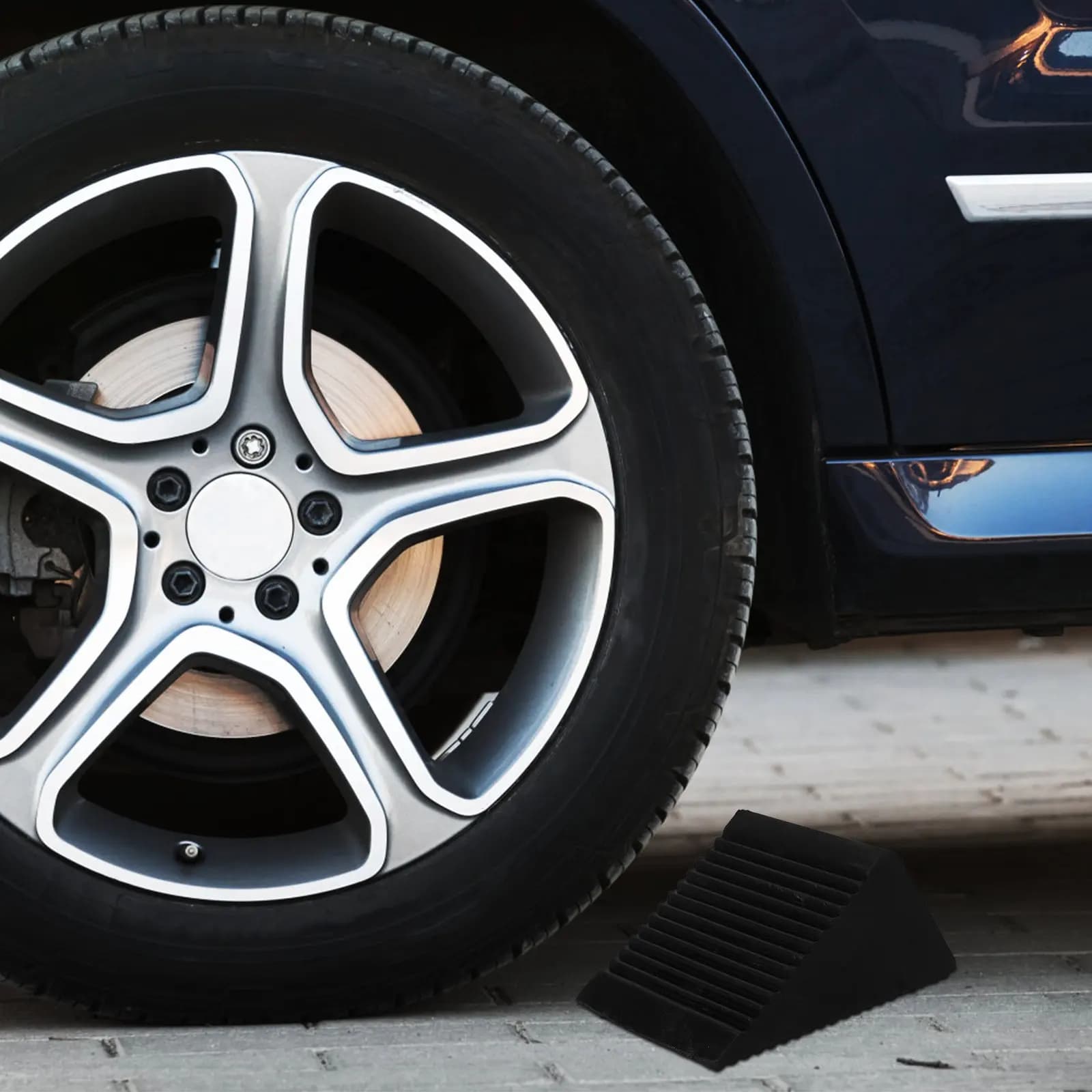 2 Cales de roue en caoutchouc robustes pour voitures, anti-recul, pour stationnement en garage et pour véhicules sur pente