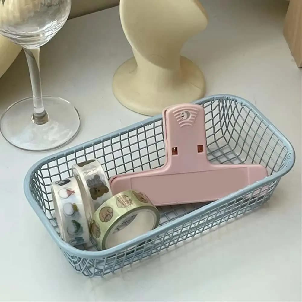 Petit panier de rangement en fil pour articles divers, boîte de rangement de papeterie de bureau pour étudiants, panier de rangement Ron pour décoration de salon et de maison