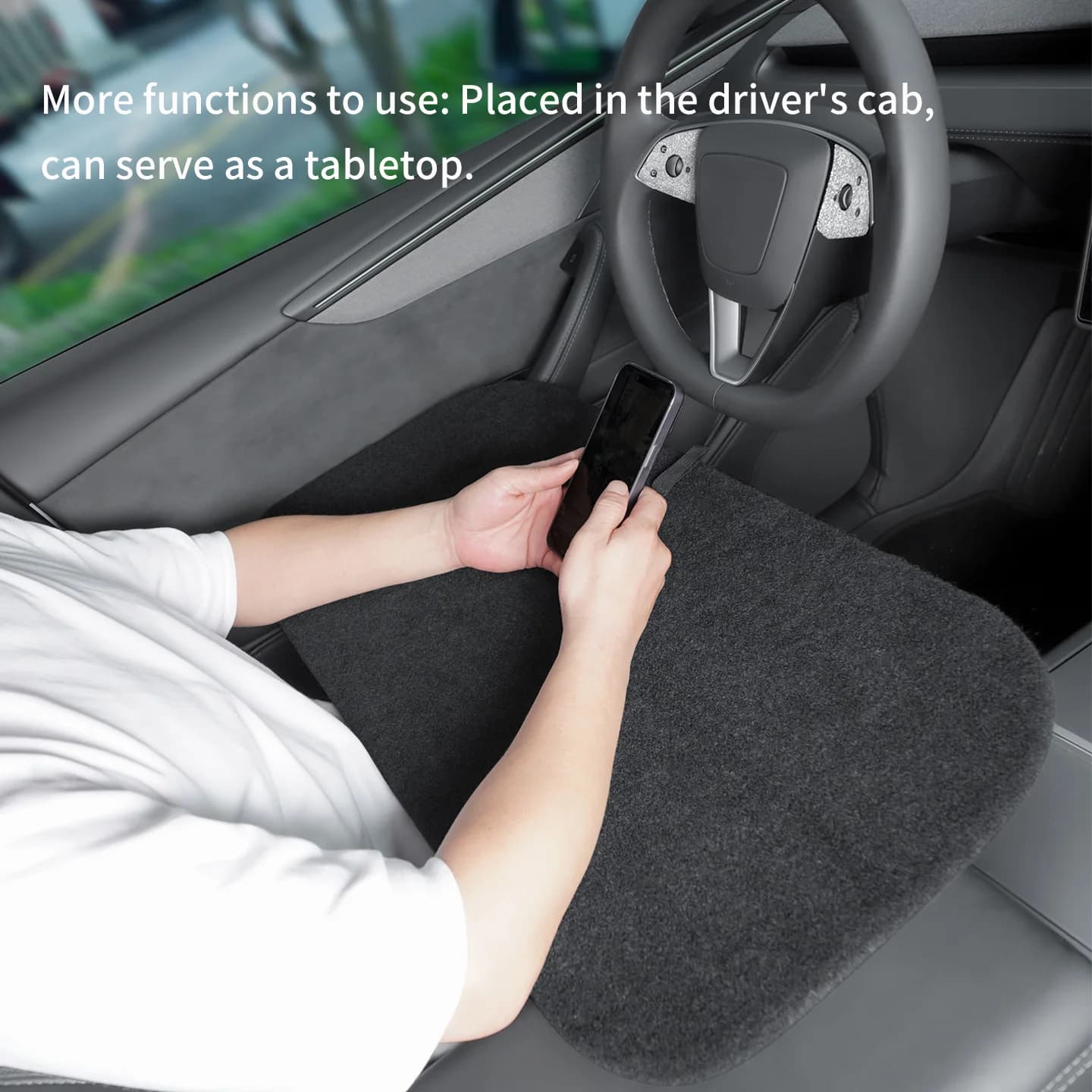 Pour Tesla Model Y Juniper/Model YL 6 places, le coffre avant est doté d'un couvercle de rangement à plusieurs niveaux et d'un séparateur de compartiment de rangement.