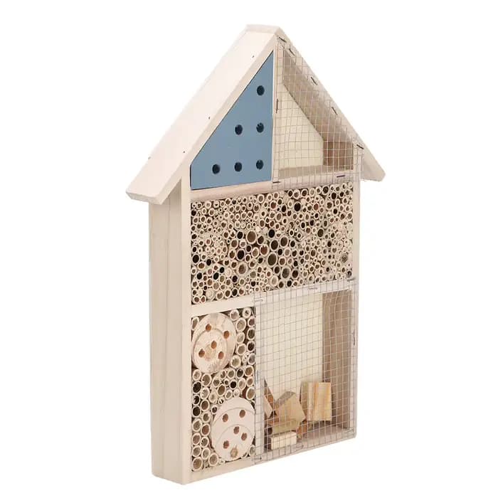 Maison d'insectes en bois