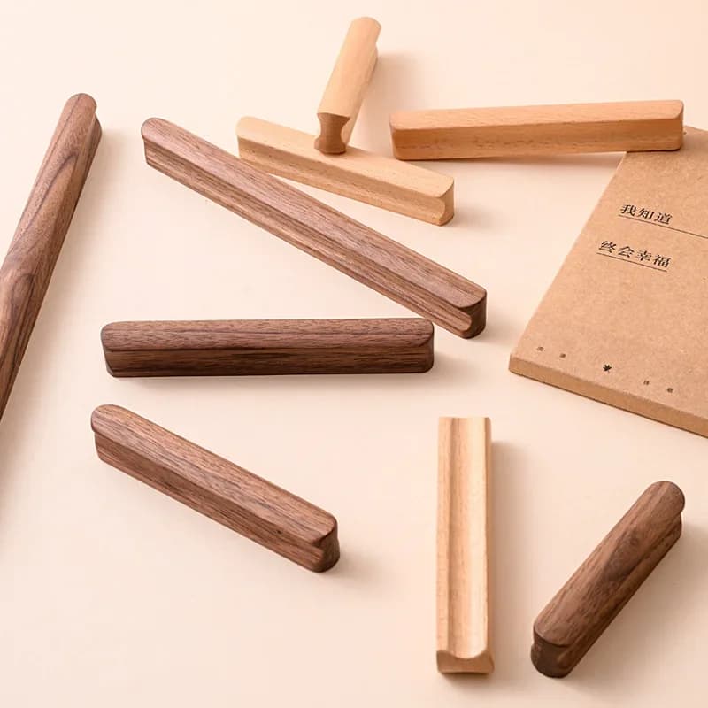 Armoire circulaire minimaliste en bois Foy, portes en bois, proximité des égouts, armoires nordiques, armoire à chaussures
