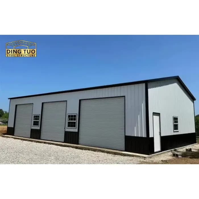 Garage préfabriqué isolé à faible coût, design populaire et best-seller, structure en acier pour le